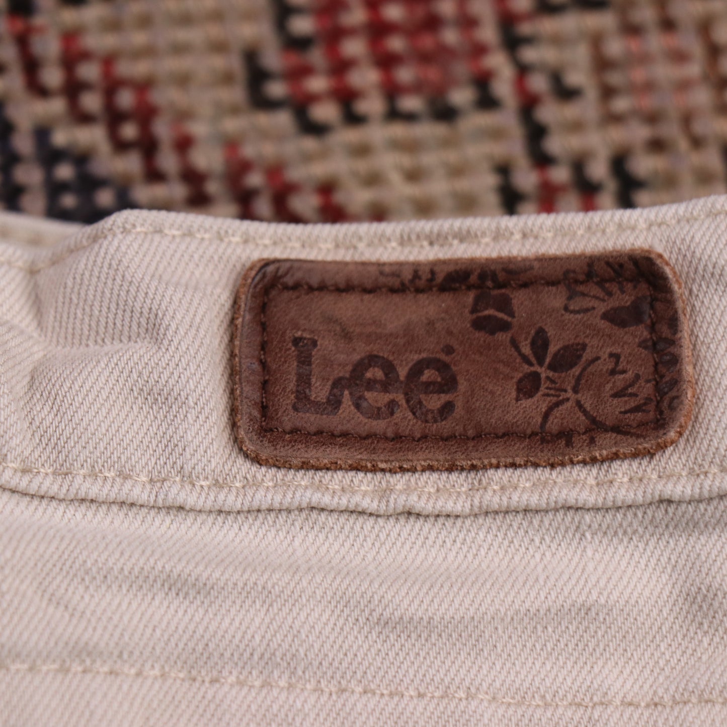 Lee W34 L28 Straight Leg Loose Fit Beige Denim Jeans