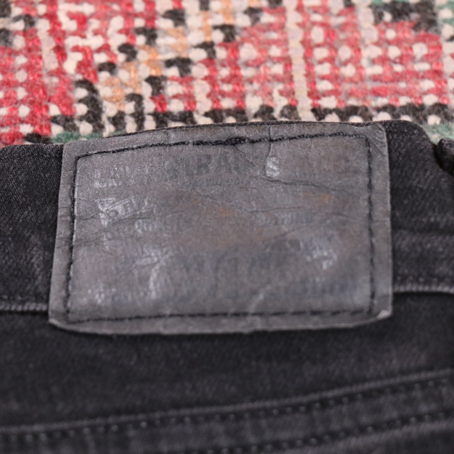 Levi's 505 W28 L31 Straight Leg Regular Fit Classic Ripped Style Black Denim Jea