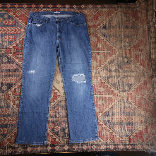 Lee W36 L29 Straight Leg Classic Ripped Style Blue Denim Jeans