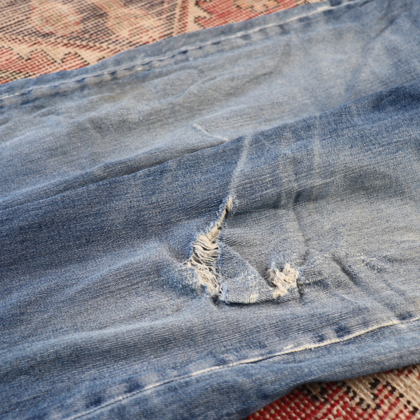 Levi's 502 W34 L30 Tapered Leg Regular Fit Classic Ripped Style Blue Denim Jeans