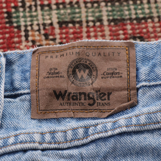 Wrangler W42 L30 Relaxed Blue Denim Jeans