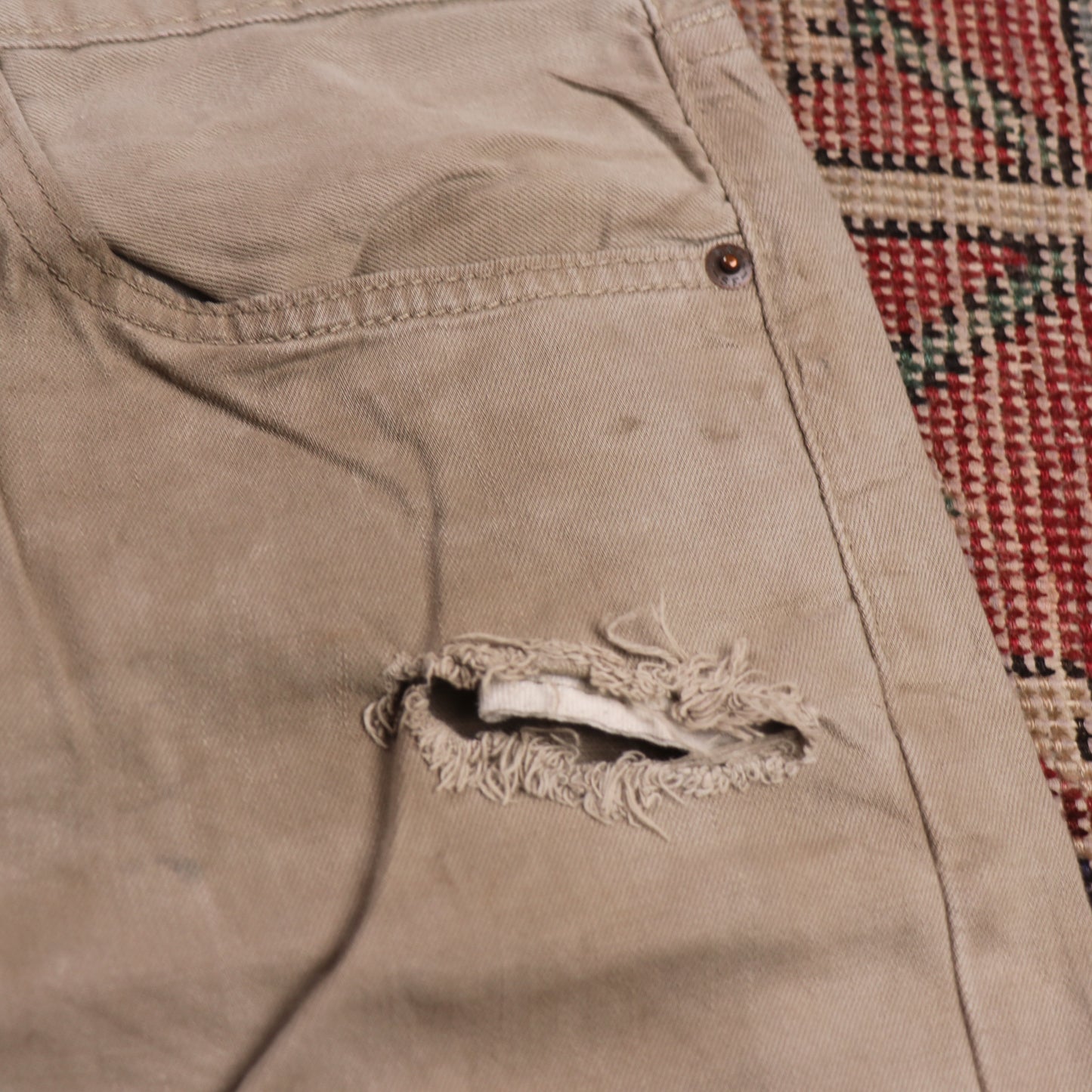 Levi's 505 W34 L29 Straight Leg Regular Fit Distressed Style Beige Denim Jeans