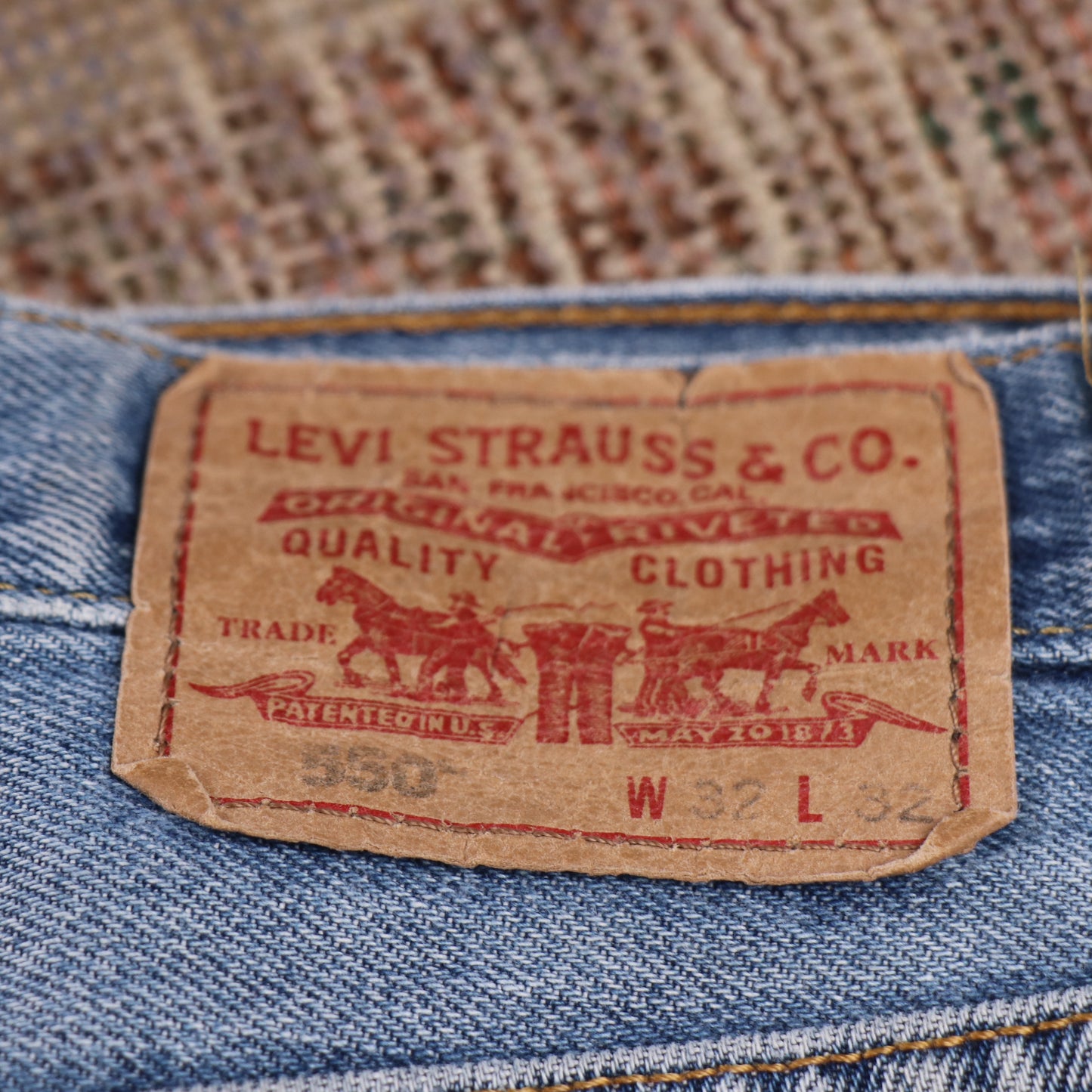 Levi's 550 W32 L30 Tapered Leg Relaxed Fit Classic Ripped Style Blue Denim Jeans