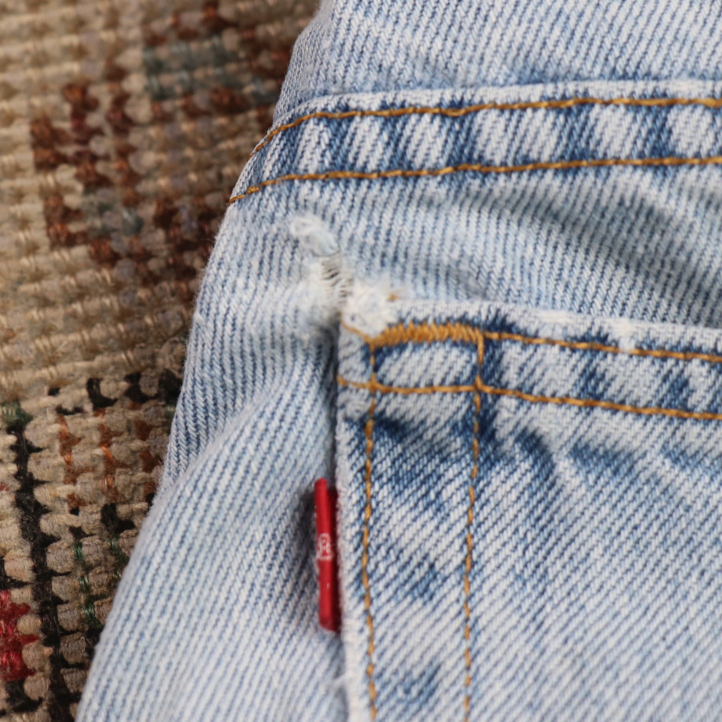 Levi's 550 W28 L30 Tapered Leg Relaxed Fit Blue Denim Jeans
