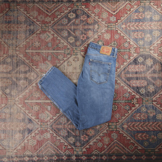 Levi's Red Tab W32 L31 Straight Slightly Tapered Blue Denim Jeans