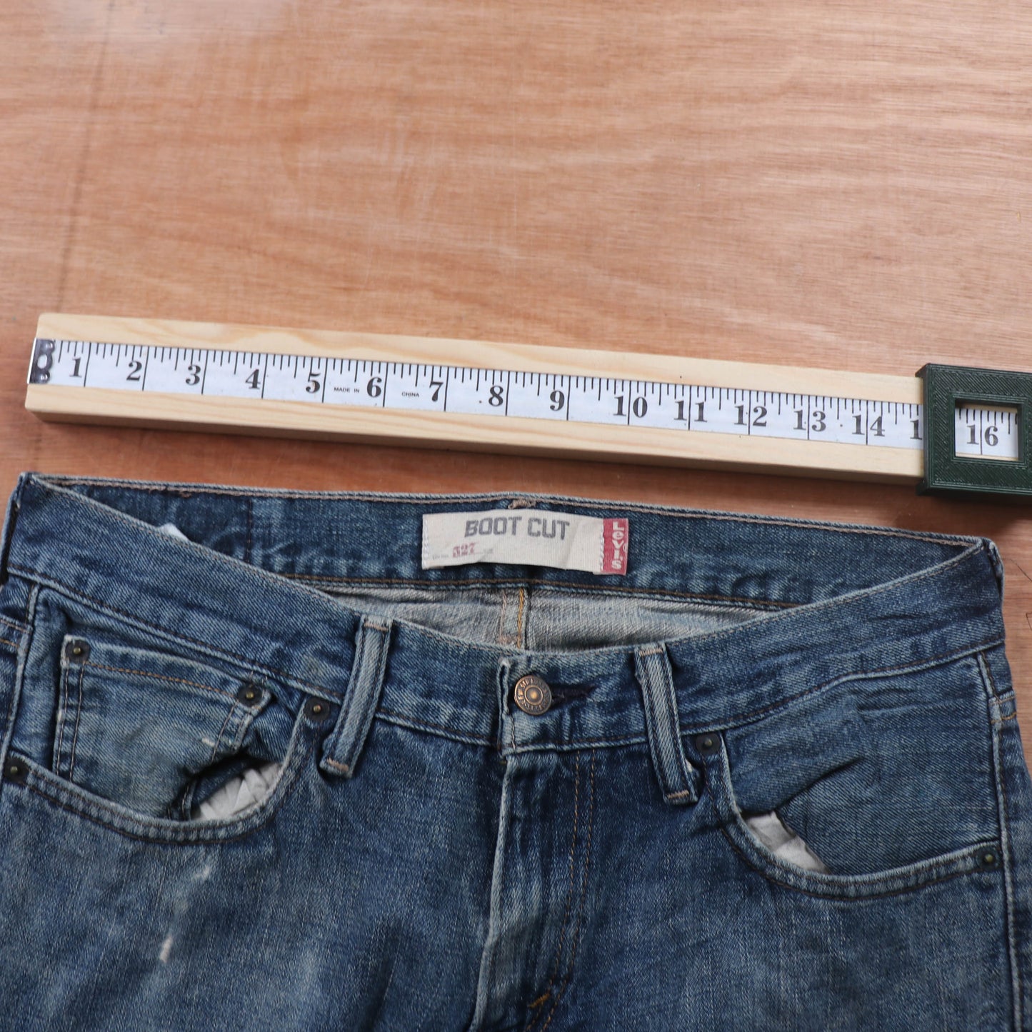 Levi's 327 Red Tab W32 L33 Bootcut Blue Denim Jeans
