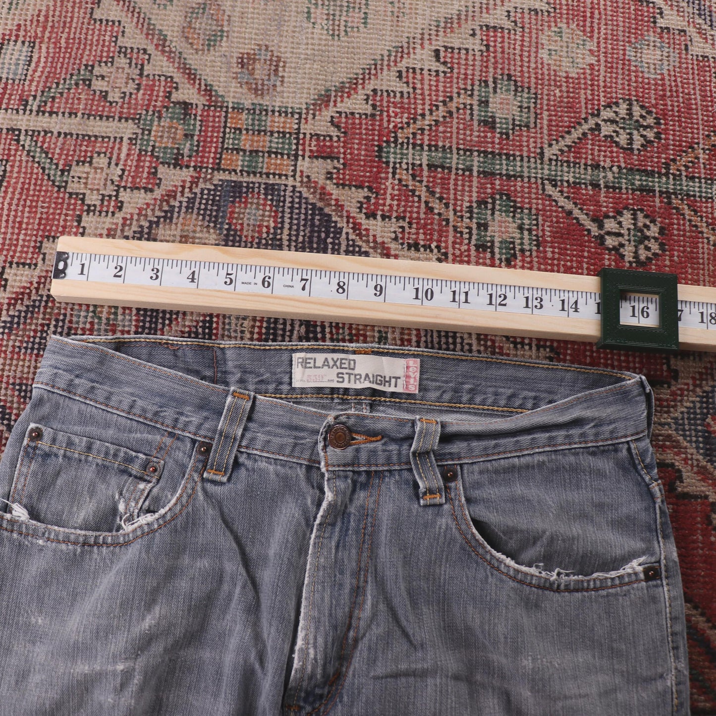 Levi's 559 Red Tab W32 L30 Straight Leg Relaxed Fit Classic Ripped Style Blue De