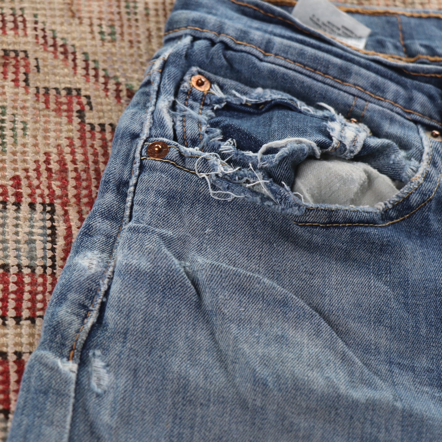 Levi's 502 Red Tab W32 L28 Tapered Leg Regular Fit Classic Ripped Style Blue Den