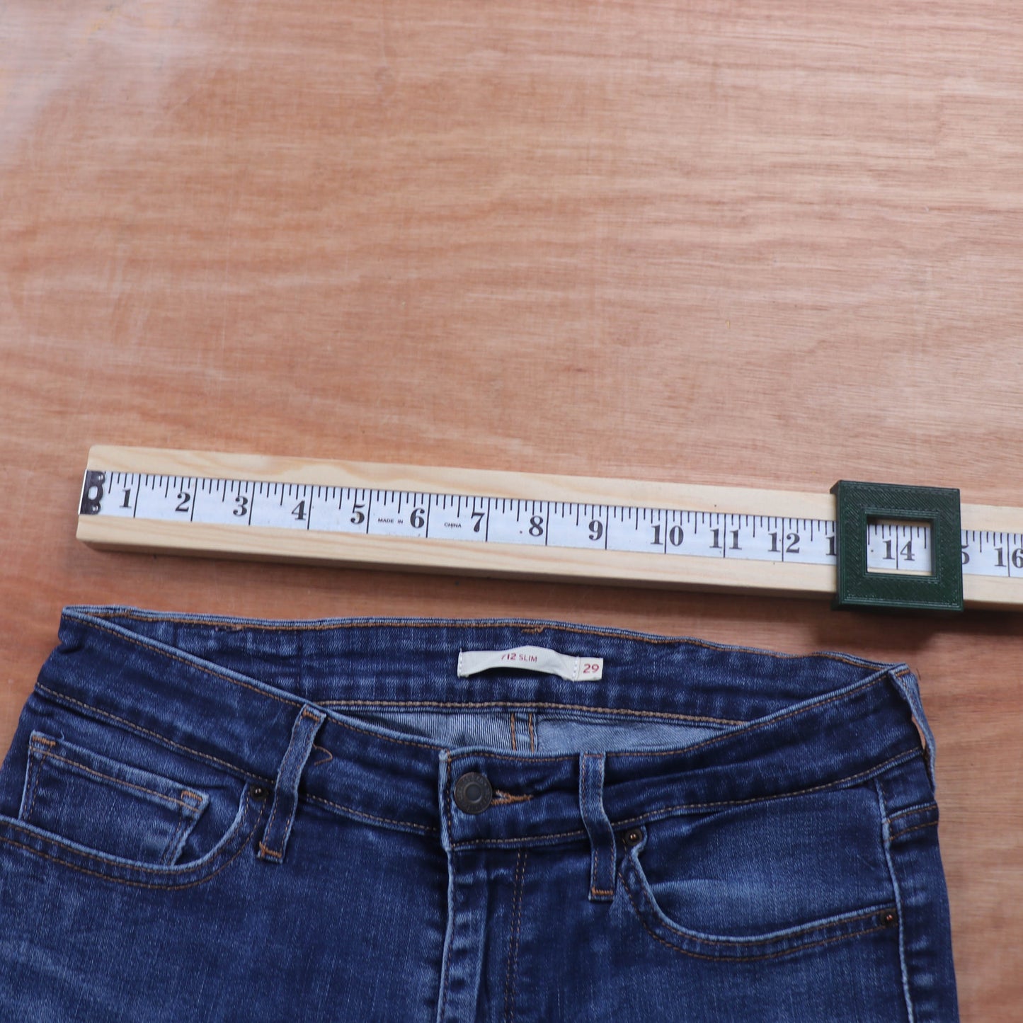 Levi's 712 Red Tab W28 L27 Slim Blue Denim Jeans