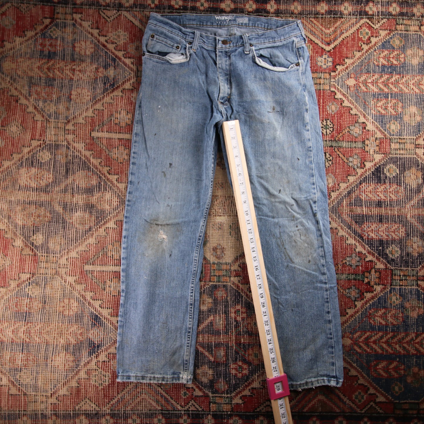 Wrangler W34 L29 Straight Classic Ripped Style Blue Denim Jeans