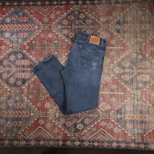 Levi's 505 W38 L32 Straight Leg Regular Fit Blue Denim Jeans