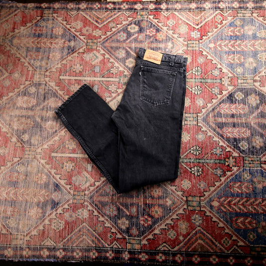 Levi's 505 Black Tab W36 L33 Straight Leg Regular Fit Classic Ripped Style Black