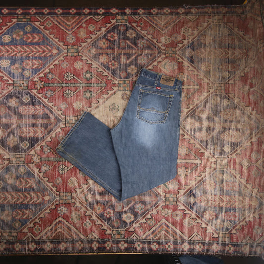 Wrangler W34 L28 Bootcut Relaxed Fit Blue Denim Jeans