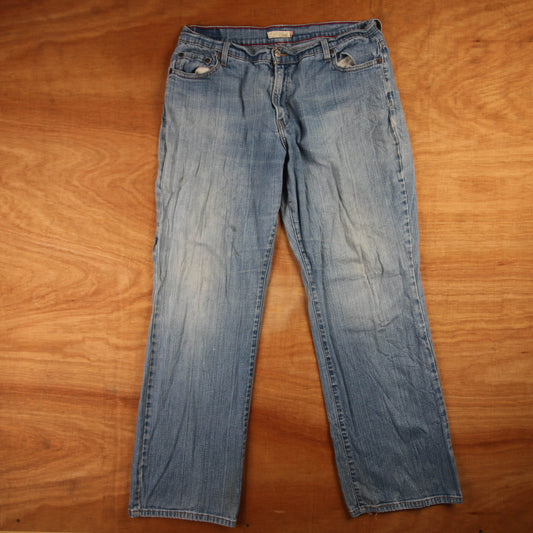 Levi's 0 Red Tab W34 L31 Bootcut Blue Denim Jeans