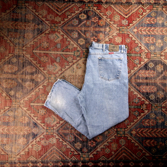 Wrangler W42 L28 Baggy Classic Ripped Style Blue Denim Jeans