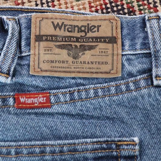 Wrangler W38 L30 Straight Leg Relaxed Fit Blue Denim Jeans