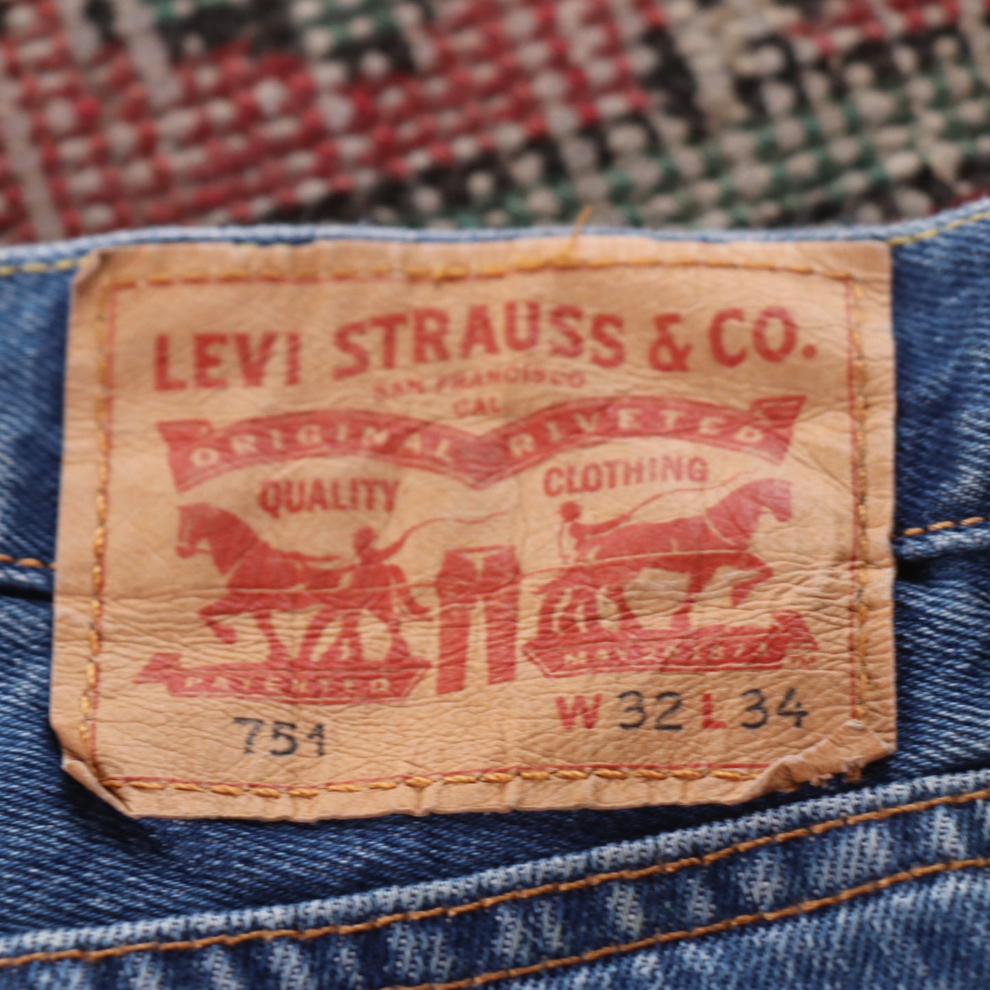 Levi's 751 Red Tab W32 L32 Straight Leg Blue Denim Jeans