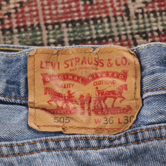 Levi's 505 Red Tab W36 L28 Straight Leg Regular Fit Classic Ripped Style Blue De