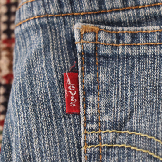 Levi's 582 Red Tab W28 L33 Bootcut Classic Ripped Style Blue Denim Jeans