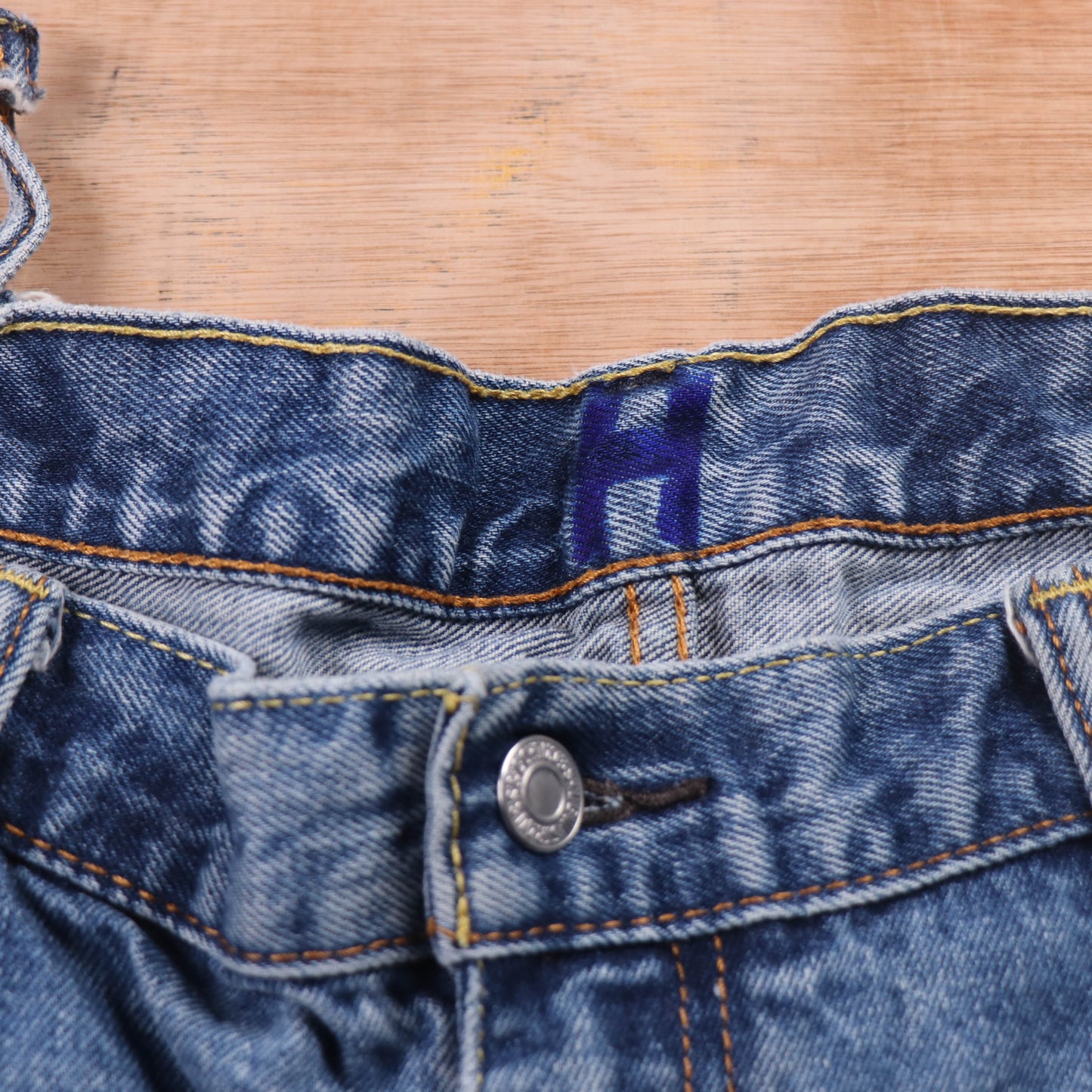 Levi's Red Tab W40 L29 Relaxed Blue Denim Jeans