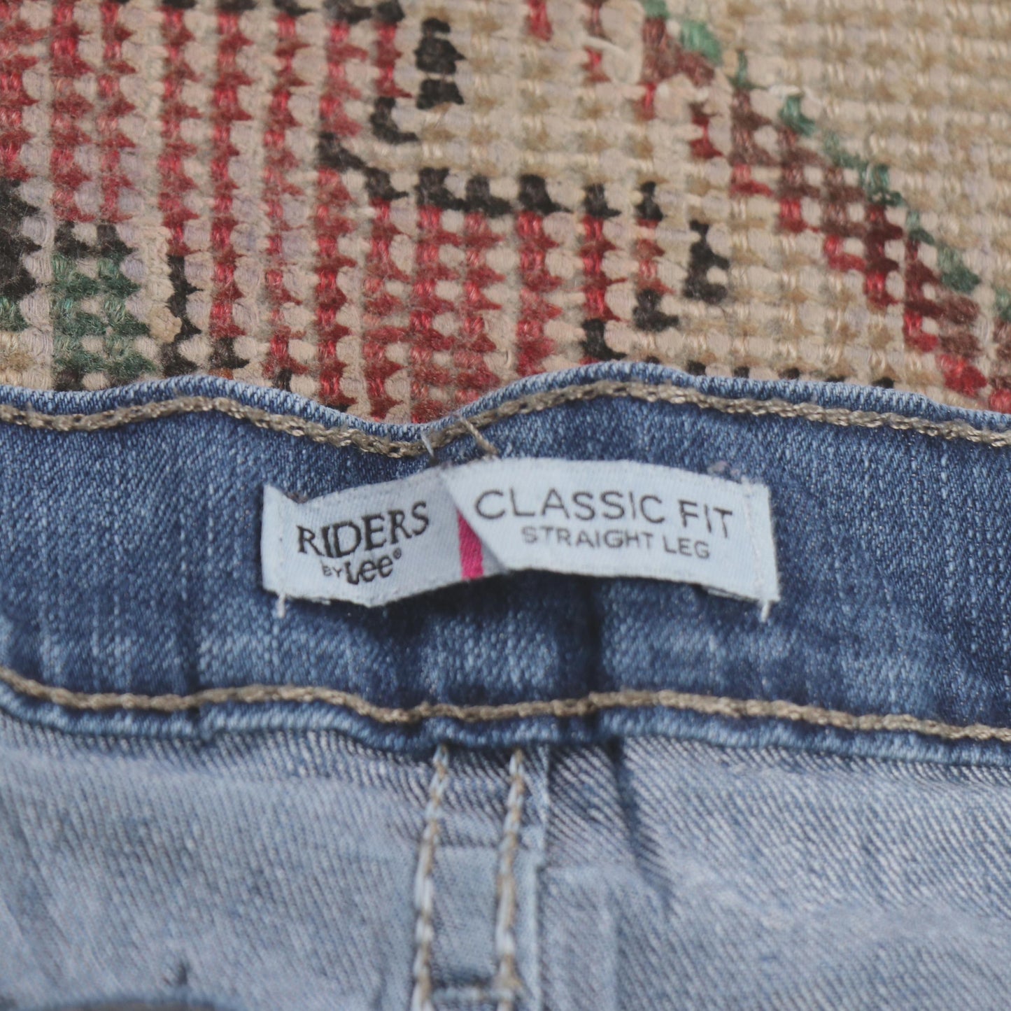 Lee W36 L29 Straight Leg Classic Ripped Style Blue Denim Jeans
