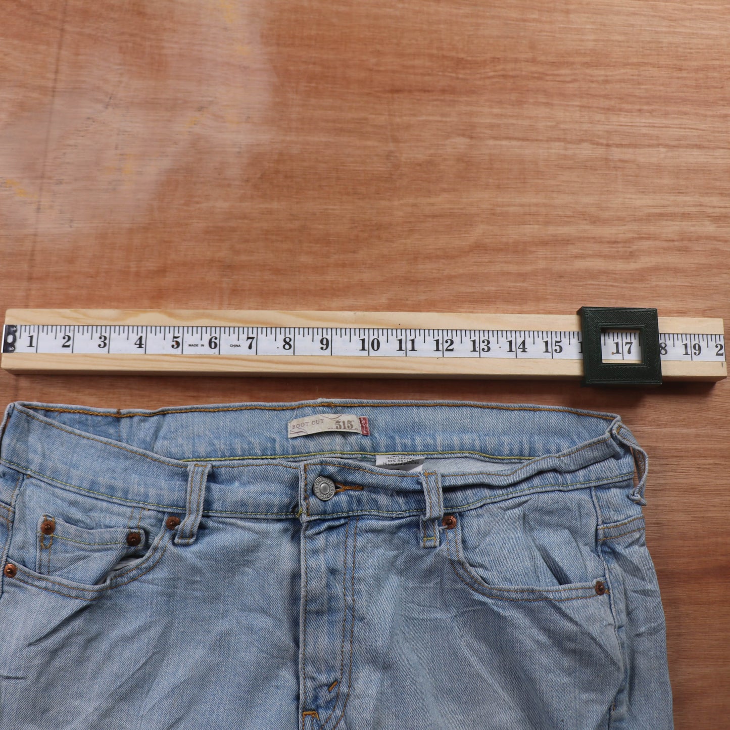 Levi's 515 Red Tab W34 L9 Flared Blue Denim Jeans