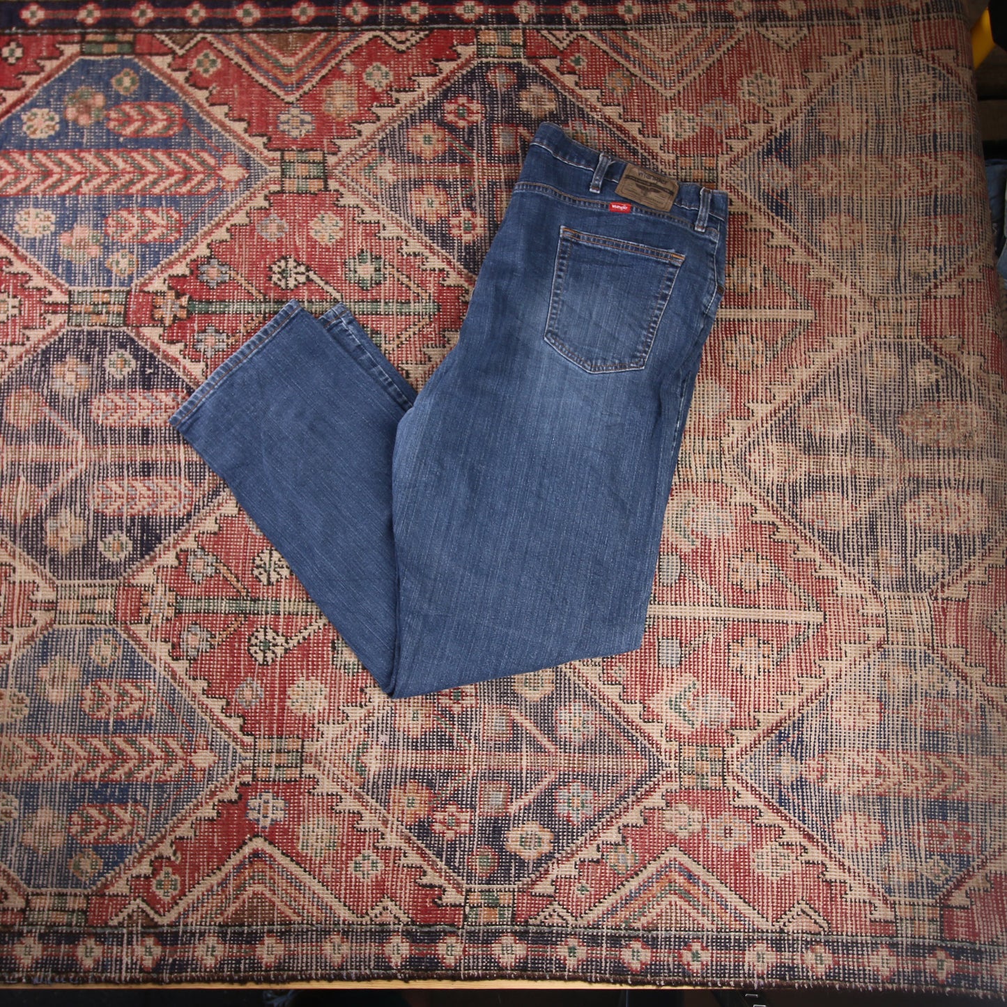 Wrangler W40 L31 Straight Leg Relaxed Fit Blue Denim Jeans