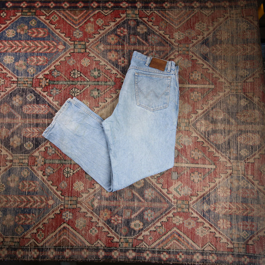Wrangler W34 L29 Straight Leg Relaxed Fit Blue Denim Jeans