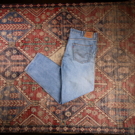 Levi's 550 W38 L30 Tapered Leg Relaxed Fit Blue Denim Jeans