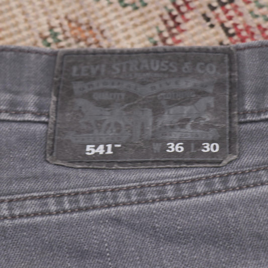 Levi's 541 W38 L28 Tapered Leg Black Denim Jeans