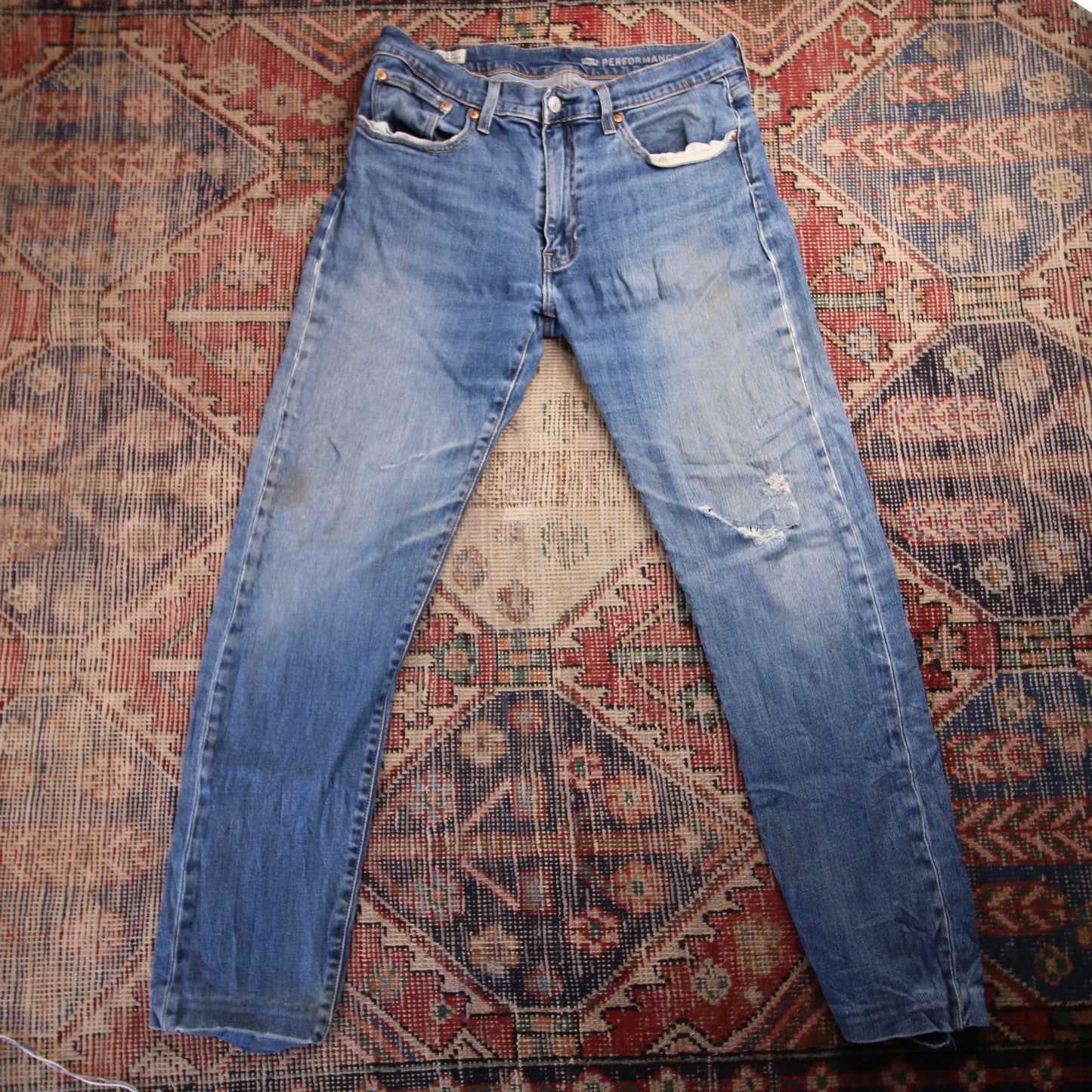 Levi's 502 W34 L30 Tapered Leg Regular Fit Classic Ripped Style Blue Denim Jeans