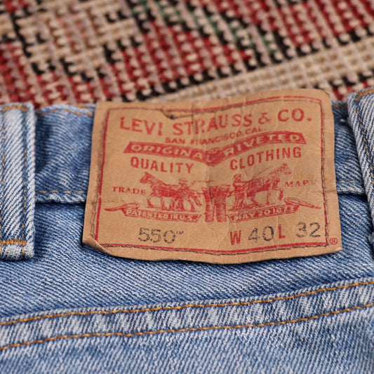 Levi's 550 W38 L30 Tapered Leg Relaxed Fit Blue Denim Jeans