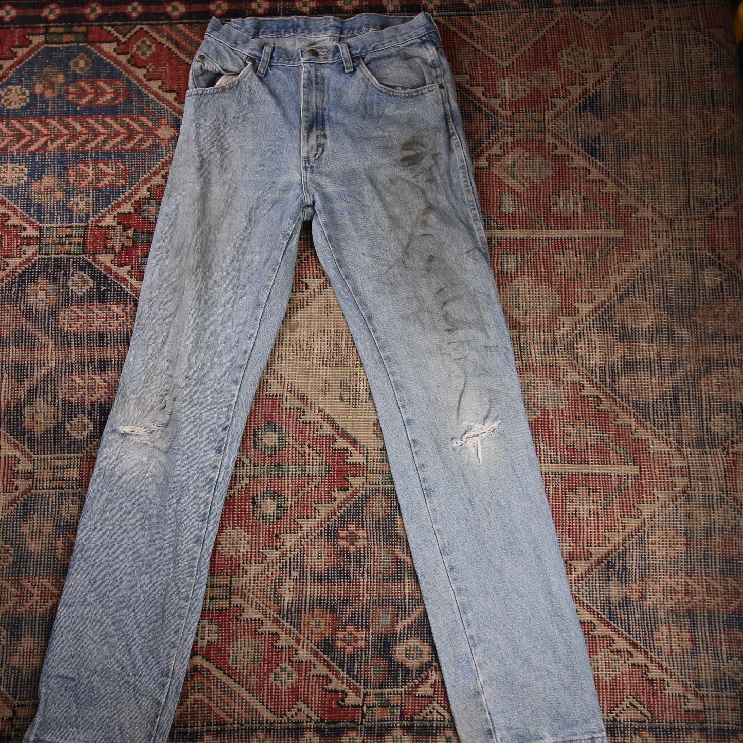 Wrangler W30 L35 Straight Leg Regular Fit Classic Ripped Style Blue Denim Jeans