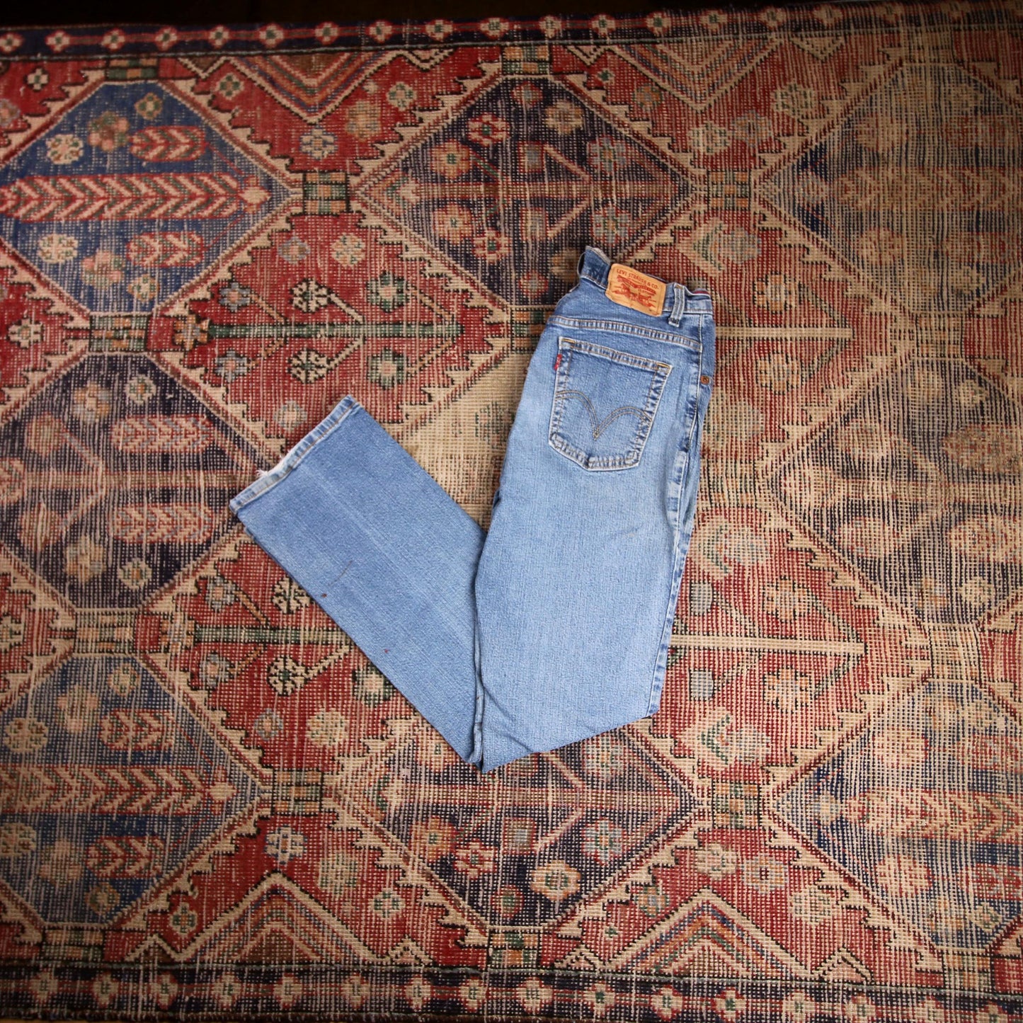 Levi's 550 W26 L30 Tapered Leg Relaxed Fit Blue Denim Jeans