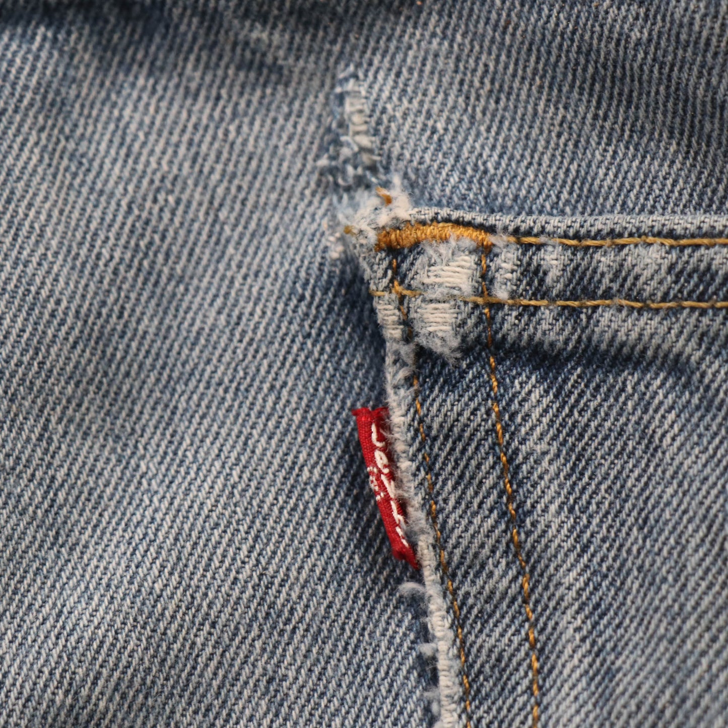 Levi's 550 Red Tab W36 L30 Tapered Leg Relaxed Fit Blue Denim Jeans