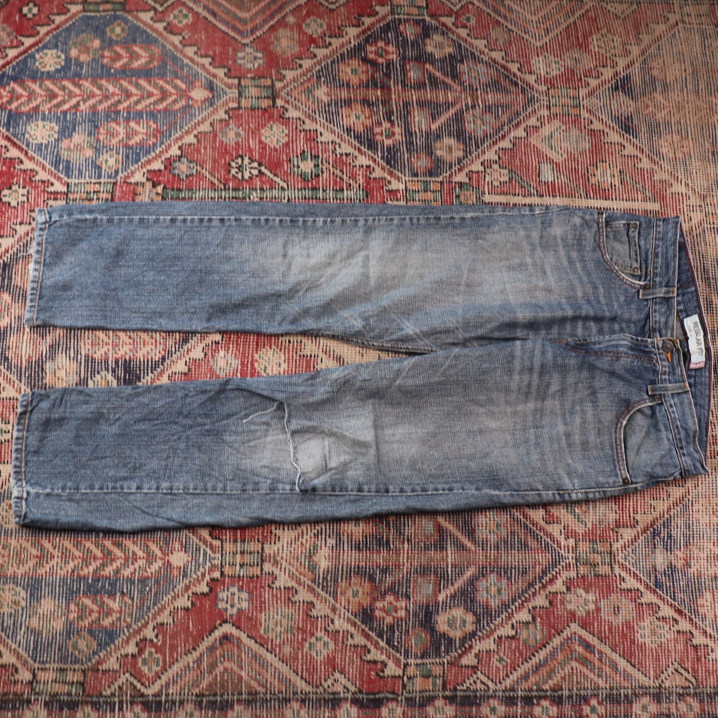 Levi's 505 W32 L29 Straight Leg Regular Fit Classic Ripped Style Blue Denim Jean