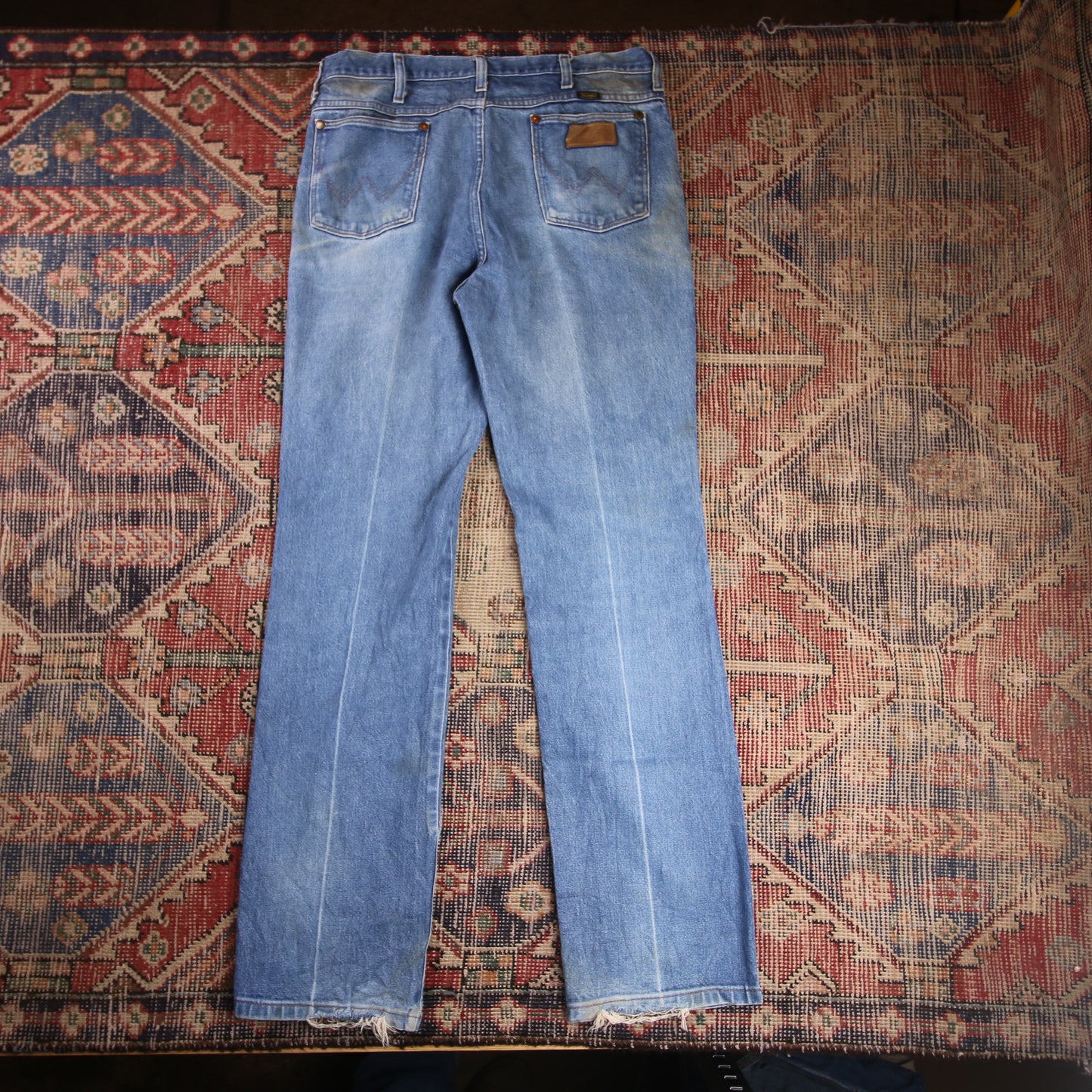 Wrangler W34 L28 Straight Leg Relaxed Fit Beige Denim Jeans