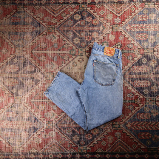 Levi's 505 Red Tab W36 L28 Straight Leg Regular Fit Classic Ripped Style Blue De