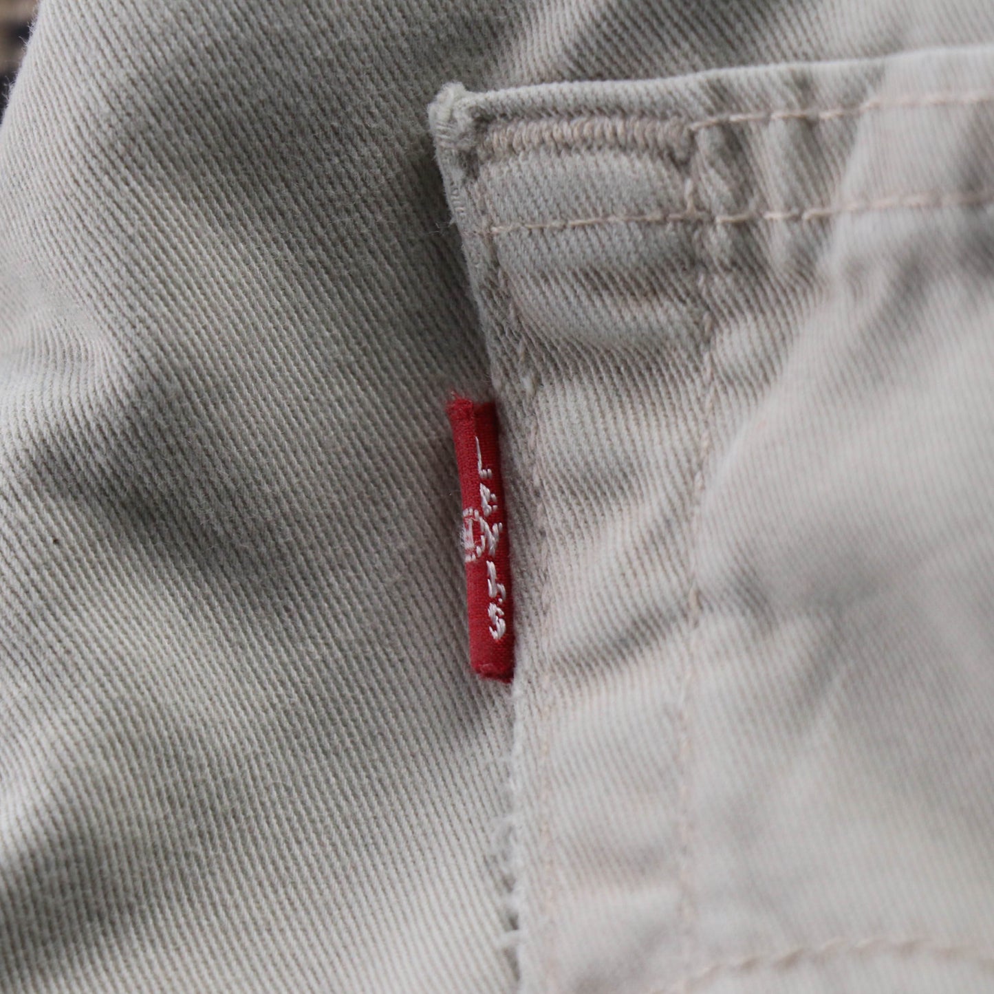 Levi's Red Tab W38 L29 Relaxed Fit Beige Denim Jeans