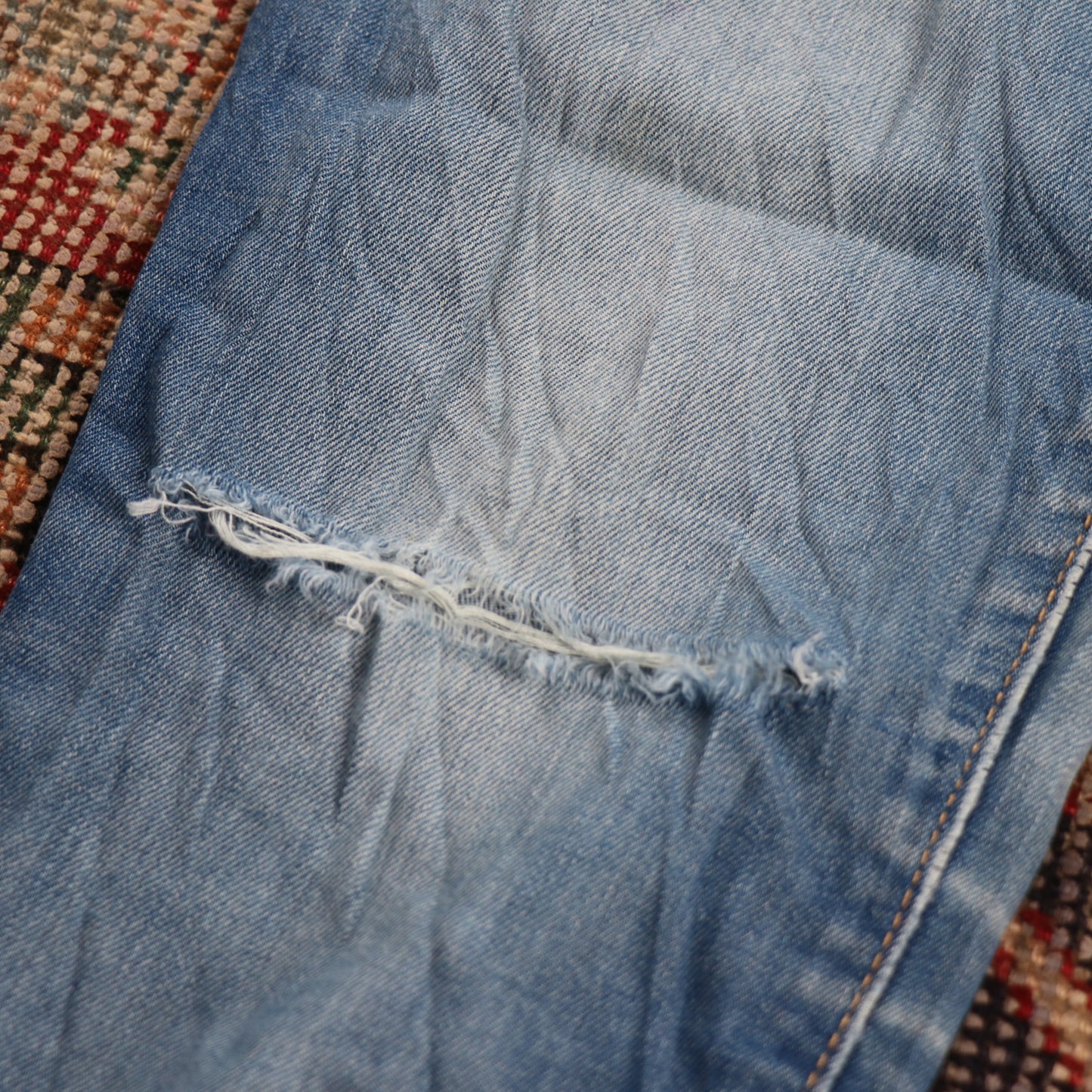 Levi's 712 W24 L26 Slim Fit Classic Ripped Style Blue Denim Jeans