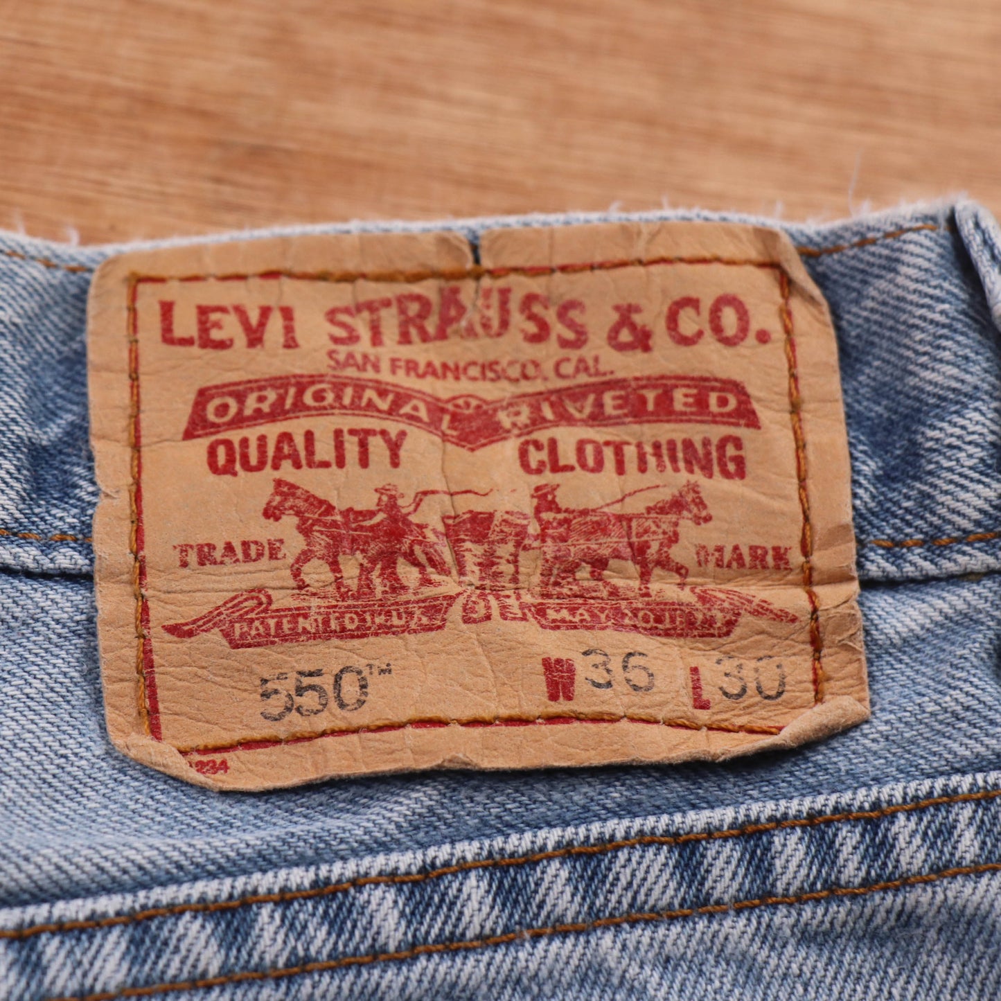 Levi's 550 Red Tab W36 L30 Tapered Leg Relaxed Fit Blue Denim Jeans