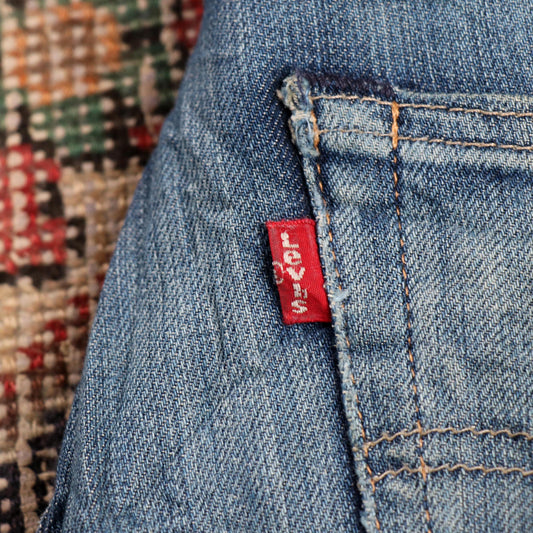 Levi's W32 L30 Straight Leg Classic Ripped Style Blue Denim Jeans