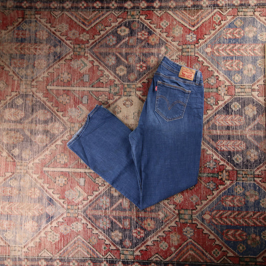 Levi's Red Tab W26 L31 Bootcut Classic Ripped Style Blue Denim Jeans