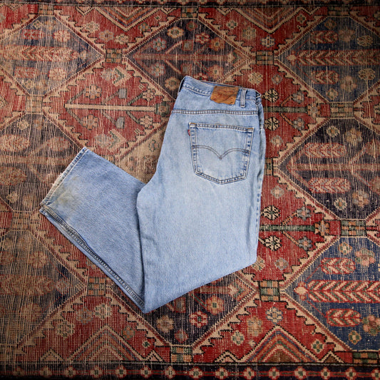 Levi's 550 W40 L31 Tapered Leg Relaxed Fit Classic Ripped Style Blue Denim Jeans