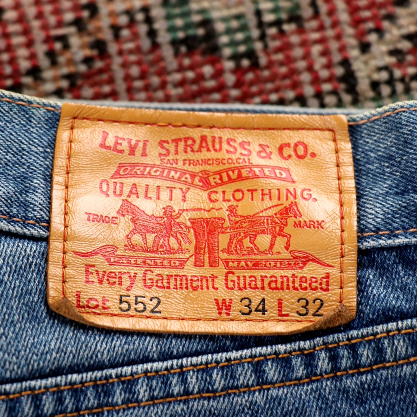 Levi's 552 Red Tab W32 L32 Straight Leg Jeans Blue Denim Jeans