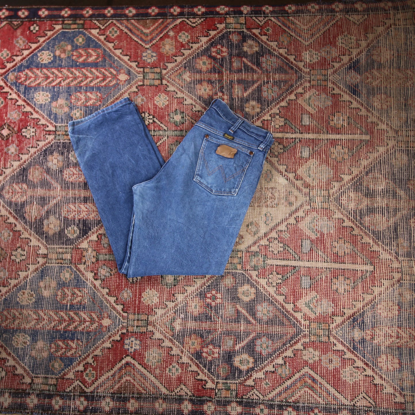 Wrangler W34 L30 Straight Leg Relaxed Fit Blue Denim Jeans