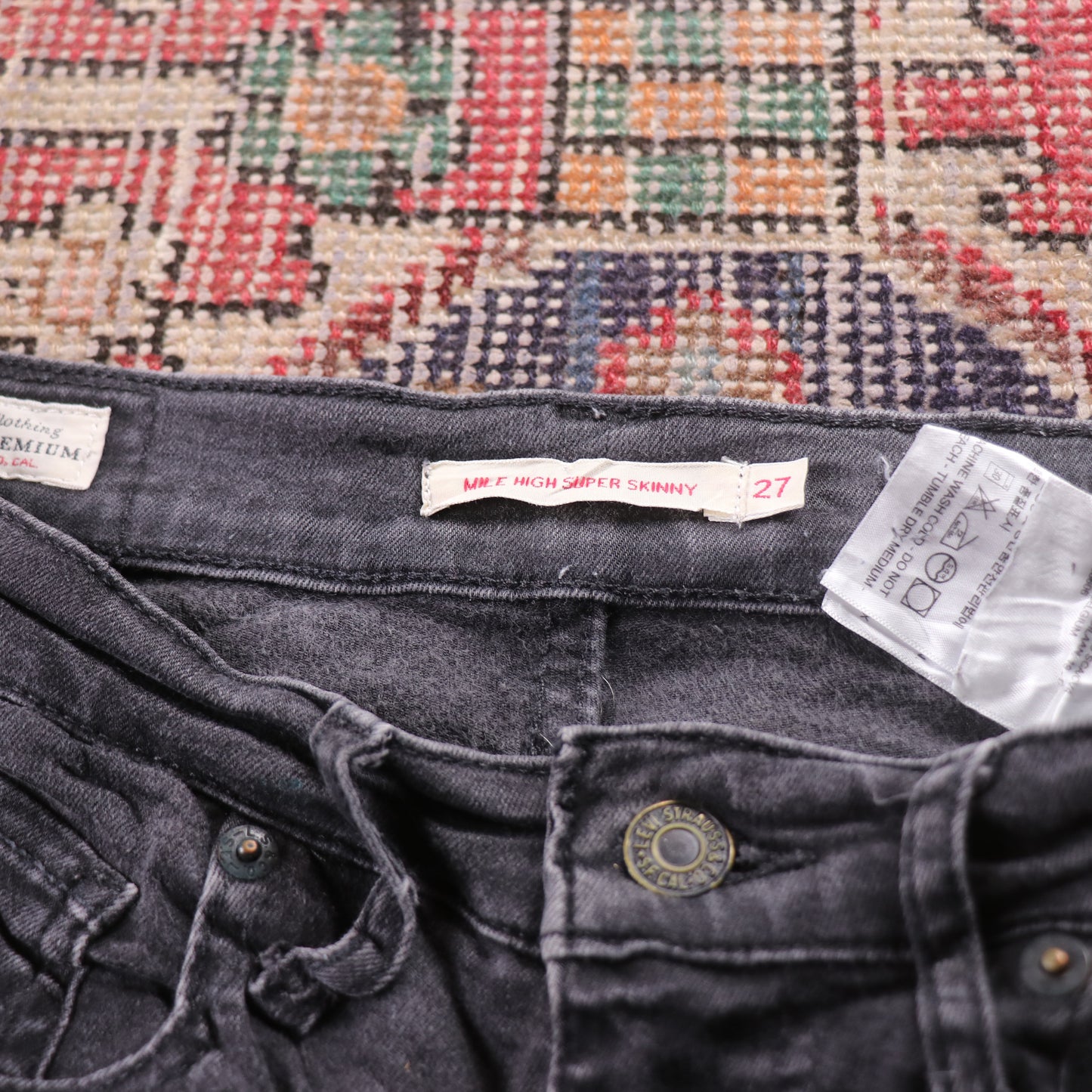 Levi's W26 L26 Skinny Black Denim Jeans
