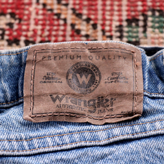 Wrangler W36 L28 Straight Leg Classic Ripped Style Blue Denim Jeans