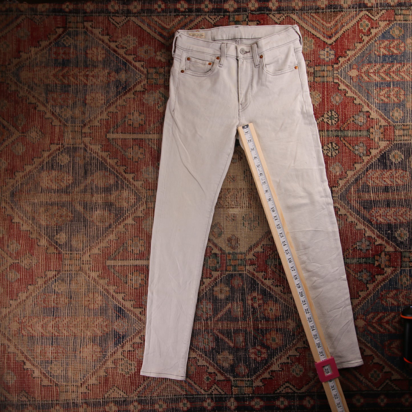 Levi's 519 Red Tab W28 L29 Slim Fit Grey Denim Jeans