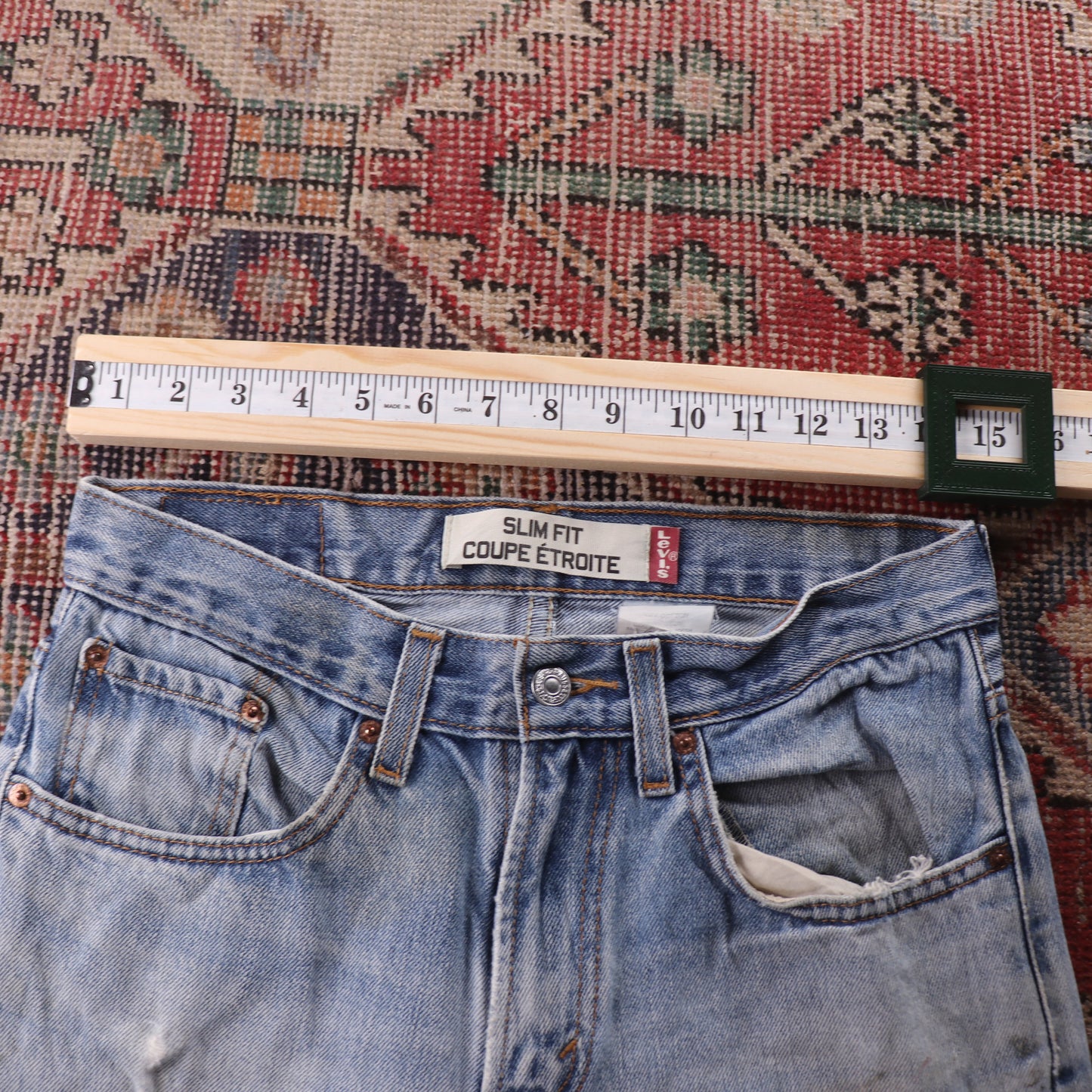 Levi's 501 Red Tab W30 L32 Original Fit Classic Ripped Style Blue Denim Jeans